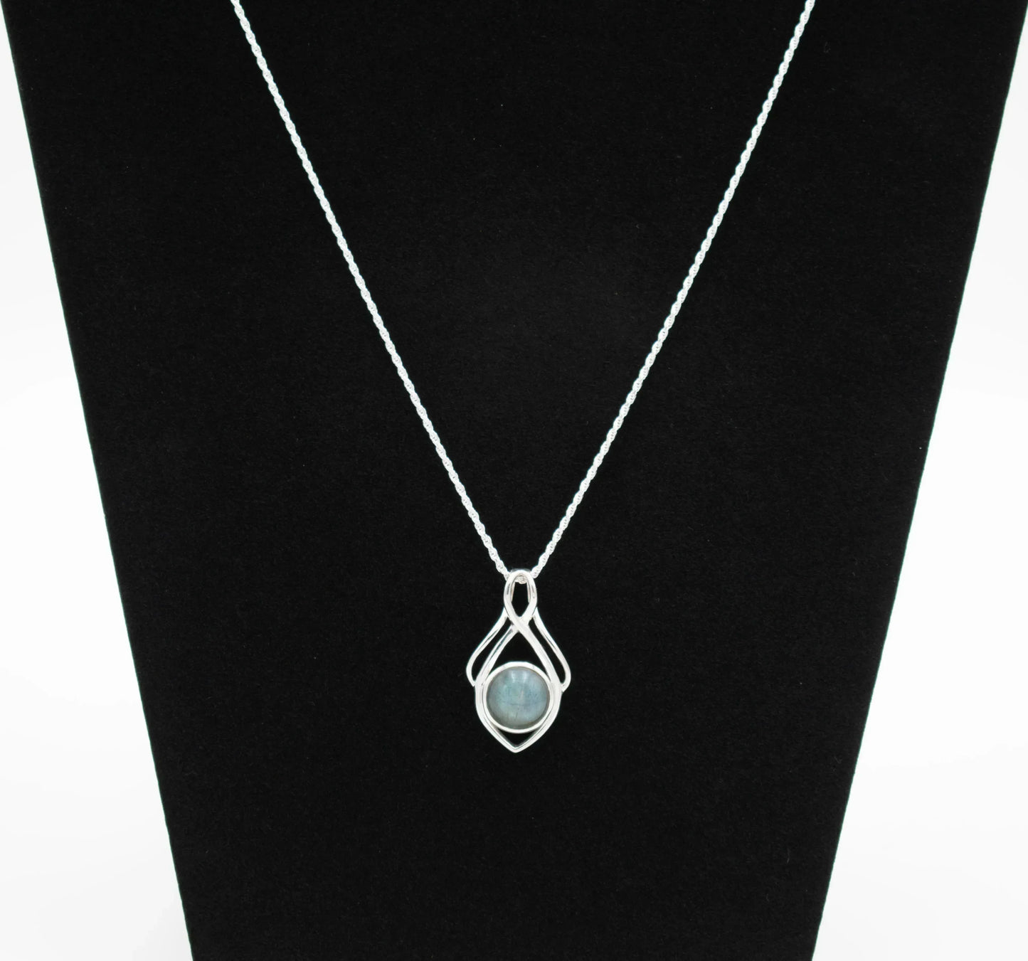 Labradorite Sterling Silver Chic Pendant with Sterling Silver Rope Chain - Shadowplay Collection