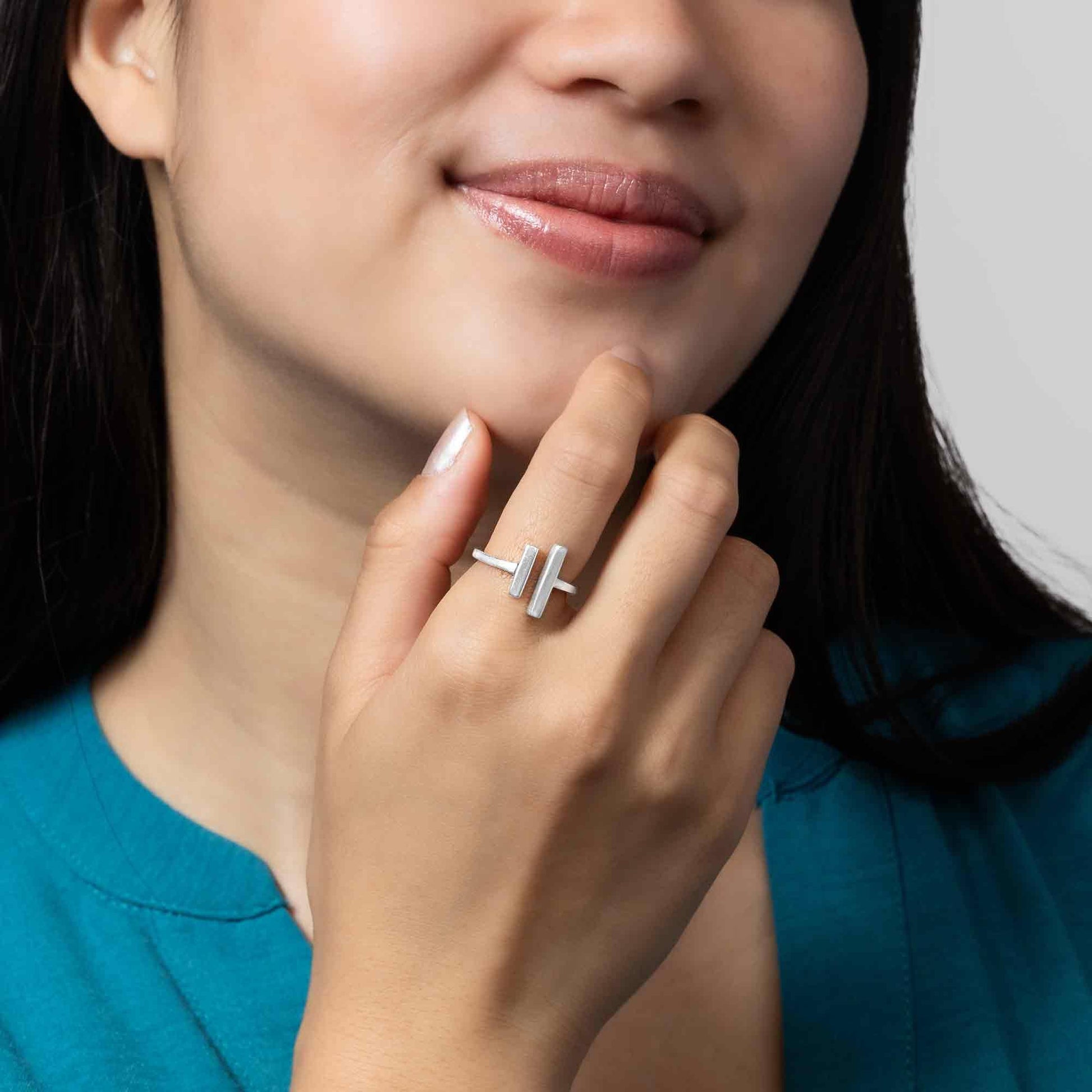 Woman wearing Sterling Silver Adjustable Bar Ring on hand - Shadowplay Collection Gift Shop