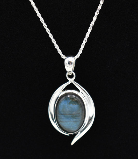 Labradorite Sterling Silver Rhapsody Pendant with Sterling Silver Rope Chain