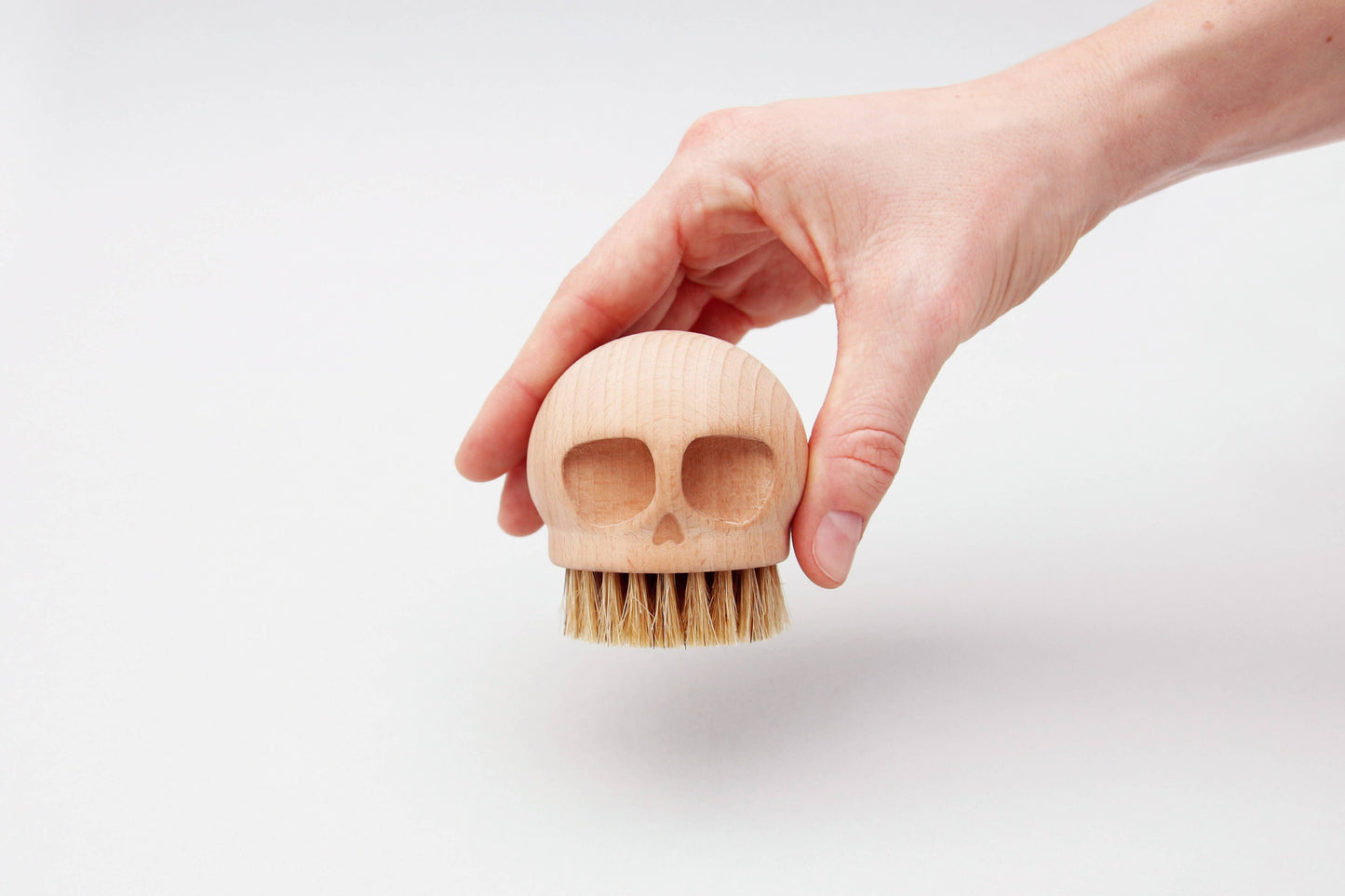 Beech Wood Skull Brush